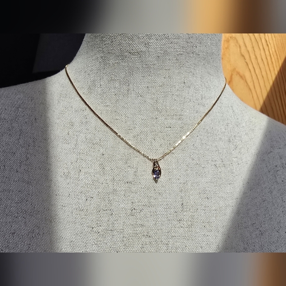 Tanzanite Gold Pendant Necklace - Picture 7 of 7